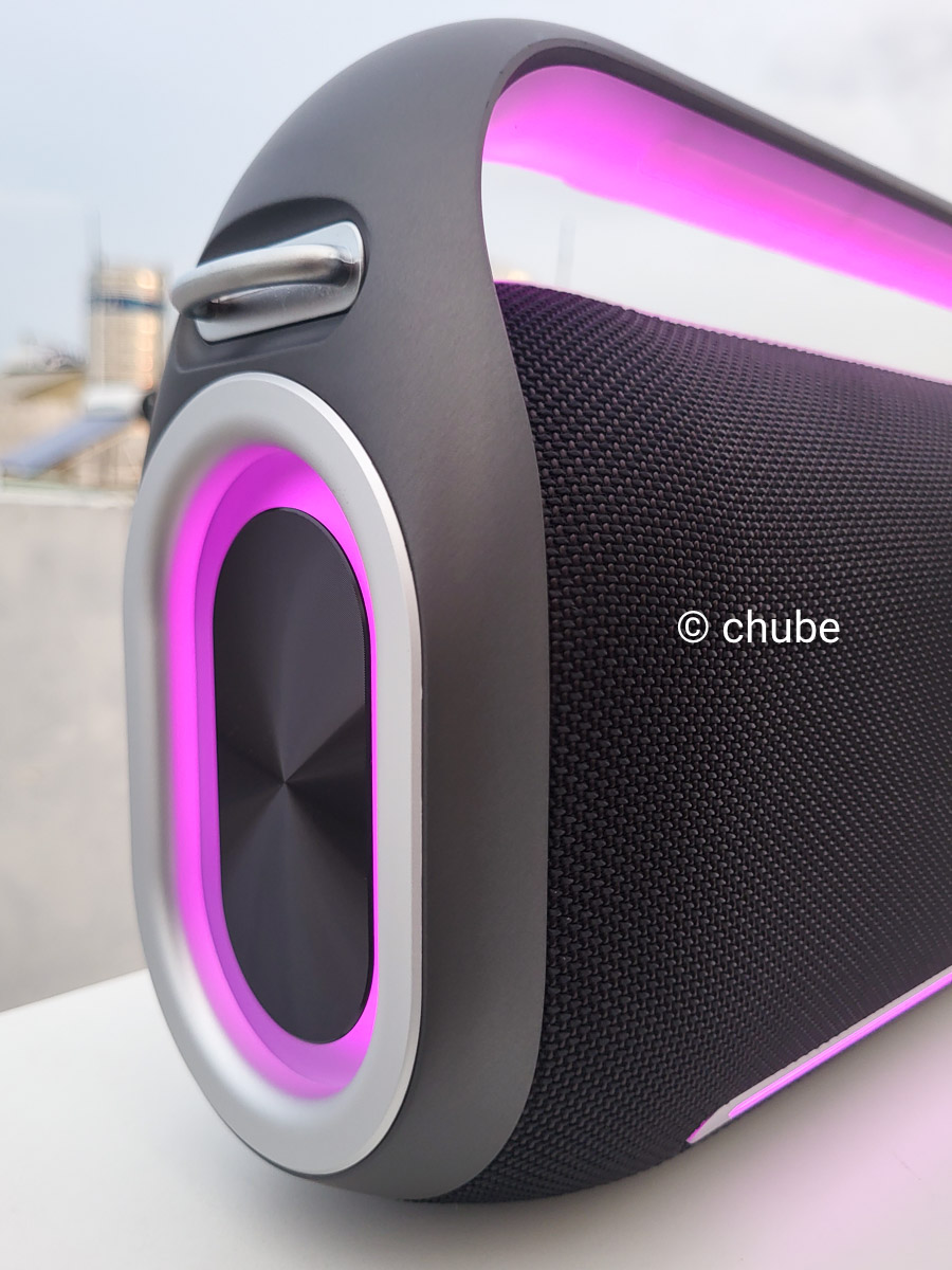 Loa Karaoke HiFuture MusicBox 300 - Giao diện bảng điều khiển và các cổng kết nối