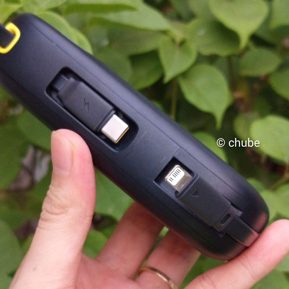 Pin dự phòng Baseus Qpow3 45W tích hợp dây cáp tiện lợi