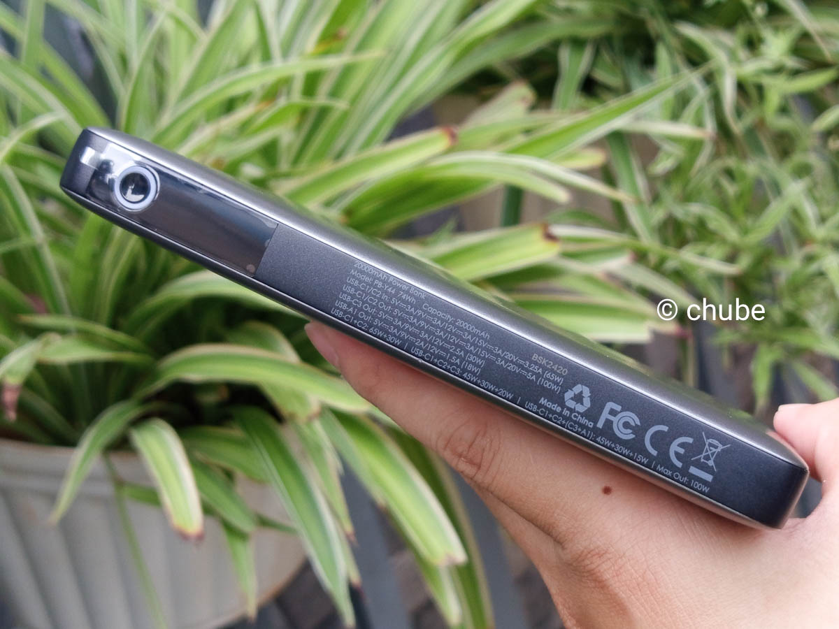 Thông số và tiêu chuẩn an toàn in trên sạc dự phòng Aukey PB-Y44 siêu mỏng mẫu này không có chuẩn 3C nên lưu ý khi đi Trung Quốc