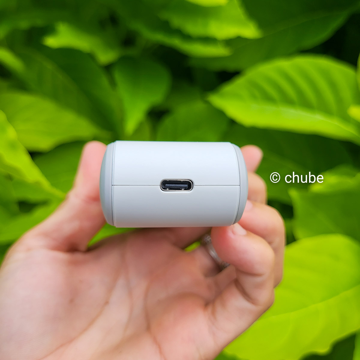 Cận cảnh lưỡi quạt và thân gập của Jisulife Life 7 mini