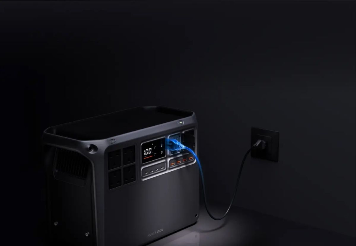 Trạm sạc dự phòng DJI Power 2000 - thiết kế mặt trước hiện đại, công suất 3000W