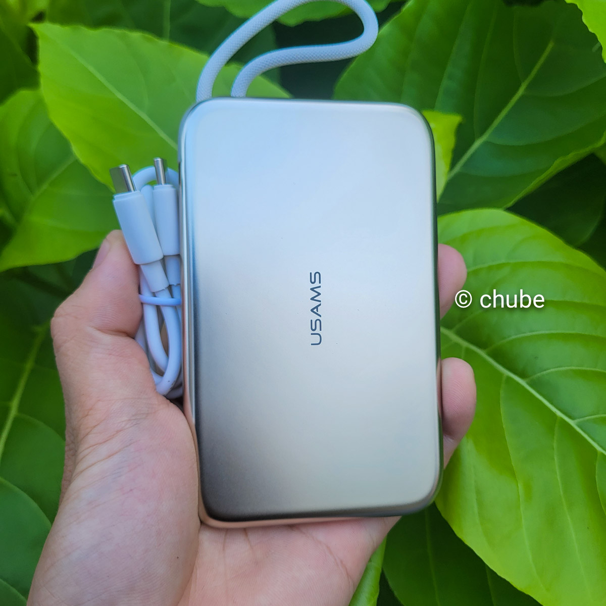 Pin sạc dự phòng USAMS CD227 5000mAh nhỏ gọn - thiết kế tiện lợi mang theo