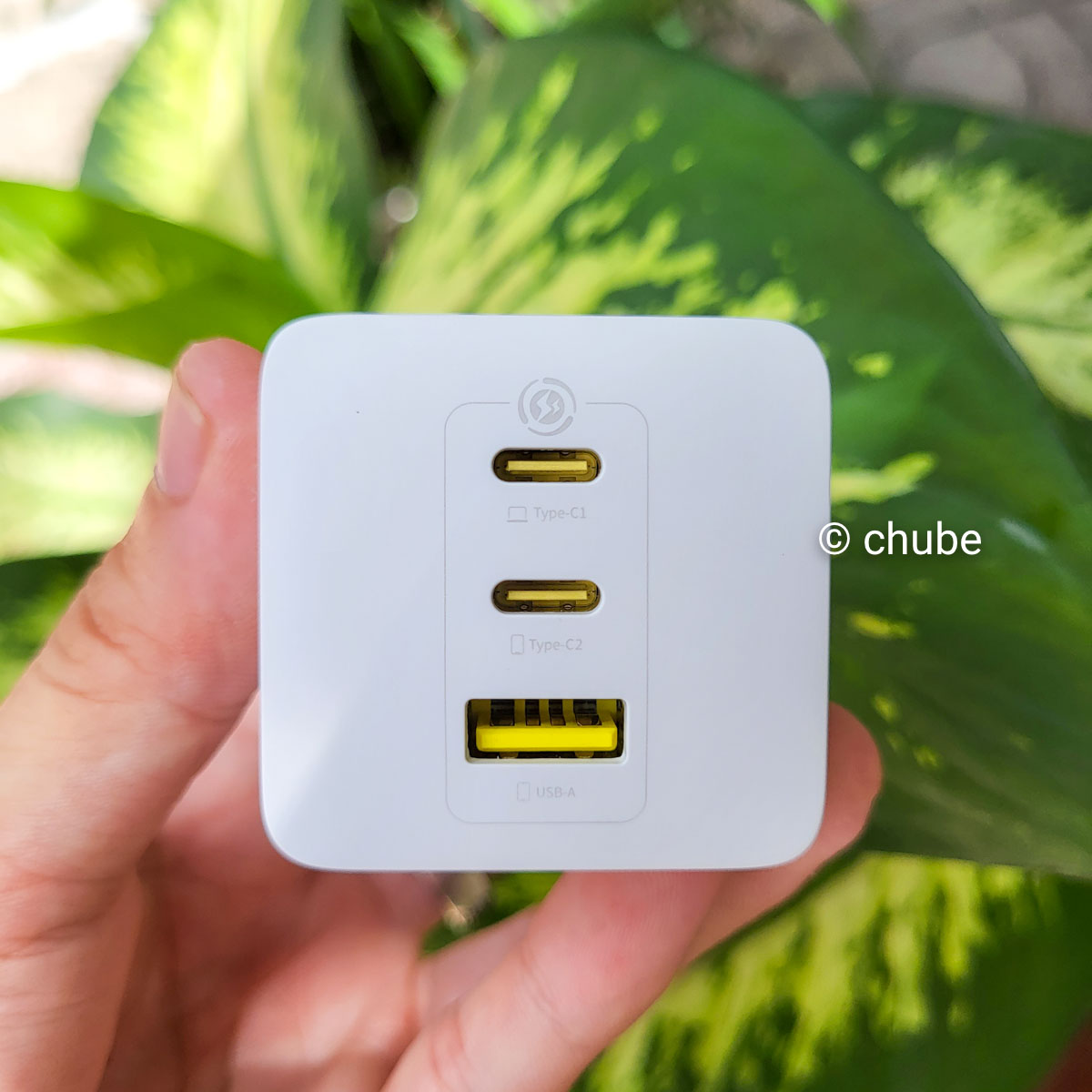 Củ sạc Baseus EnerFill FE11 2C1U 100W – cận cảnh cổng USB-C