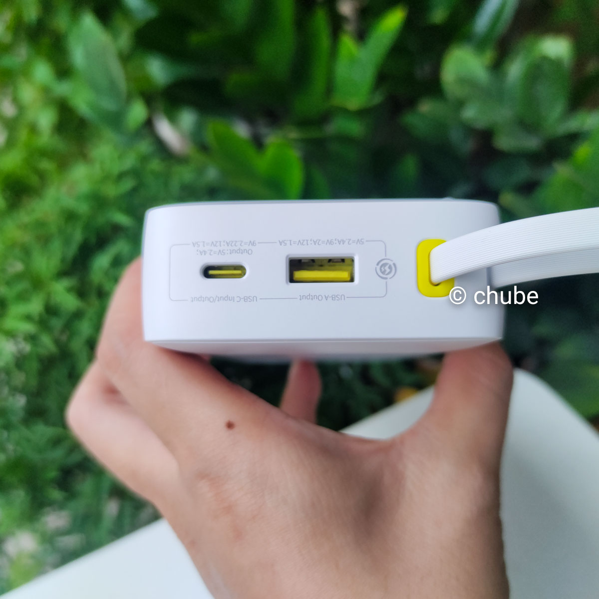 Pin dự phòng Baseus Bipow2 20W – tích hợp cáp, góc chụp nghiêng