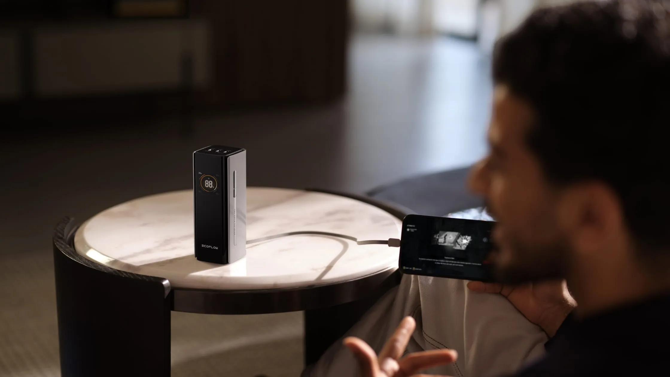 Công suất tối đa 230W khi sạc 4 thiết bị