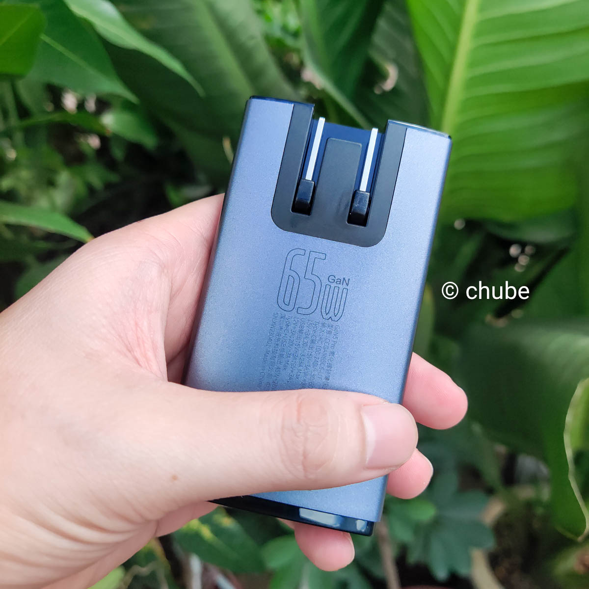 Thiết kế mỏng nhẹ của bộ sạc nhanh Baseus GaN5 Pro Ultra Slim 65W