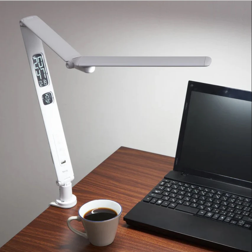 Đèn kẹp bàn 3 khớp Motom GST012CL – giải pháp ánh sáng cho bàn làm việc bận rộn