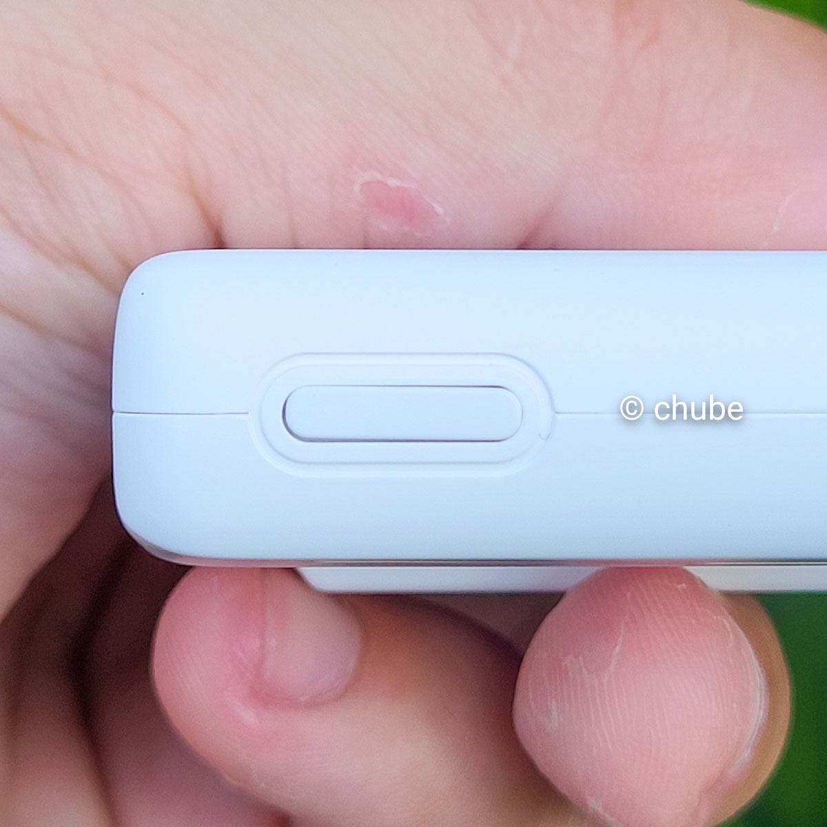 Pin dự phòng từ tính EcoFlow Mag Qi1 10000mAh – chi tiết thiết kế mỏng gọn