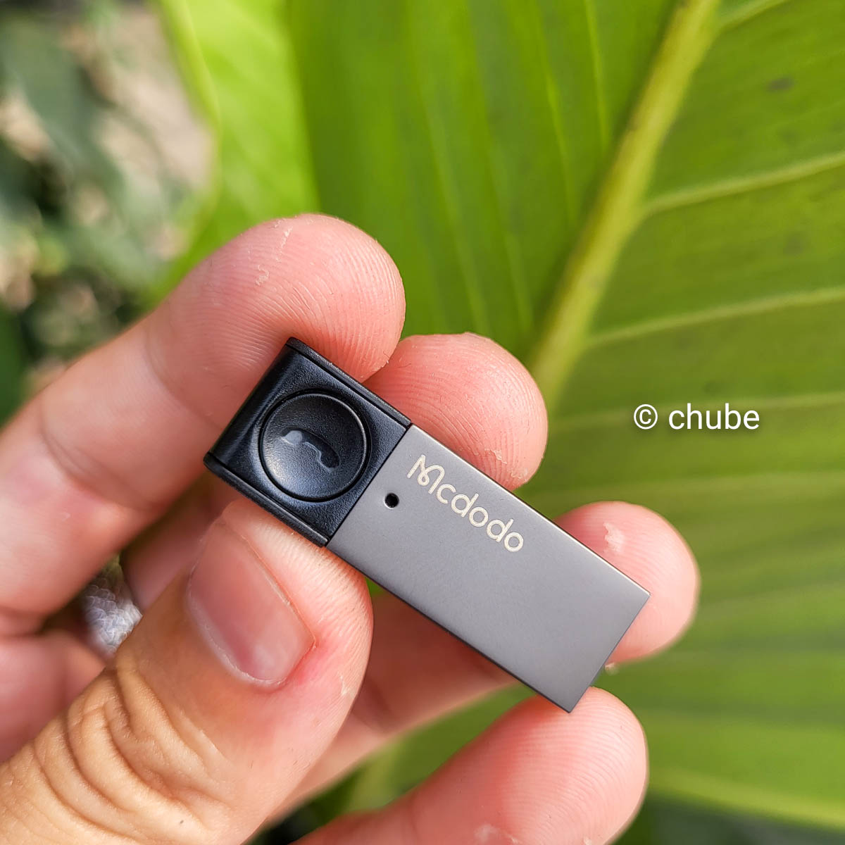 USB Bluetooth ô tô Mcdodo Port Go – nghe gọi rảnh tay khi lái xe